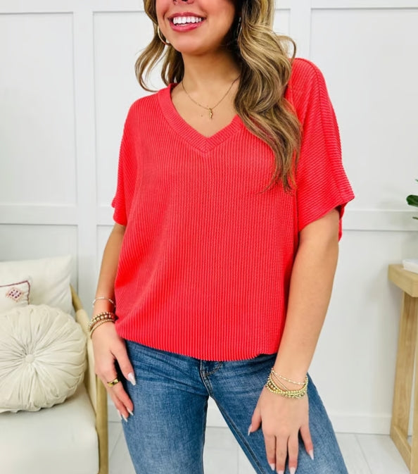 Jeanne – Casual V-Neck Relaxed Top