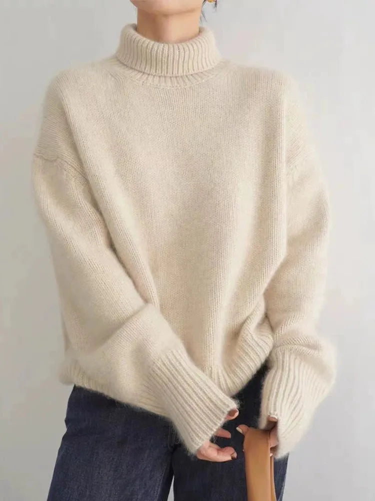 Simone – Soft & Sophisticated Turtleneck Sweater