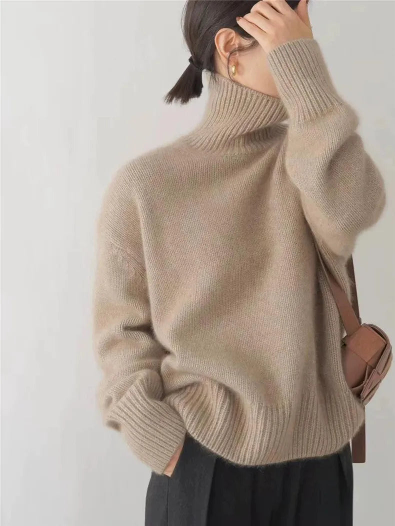 Simone – Soft & Sophisticated Turtleneck Sweater