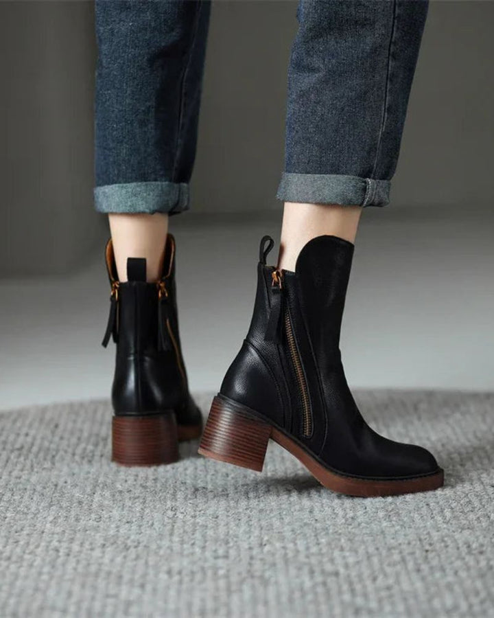 Gwendolyn – Elegant Ankle Boots