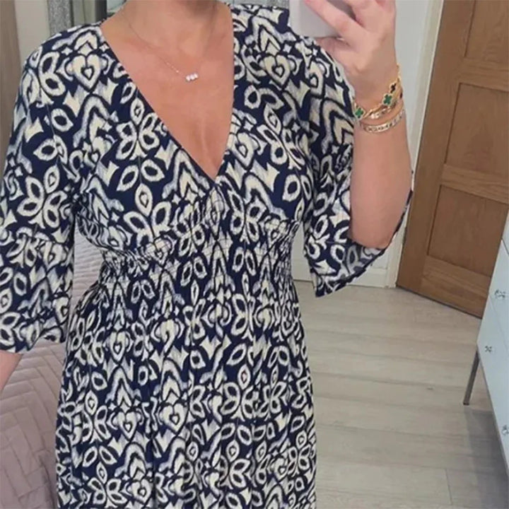 Dinna – Flowy V-Neck Floral Dress