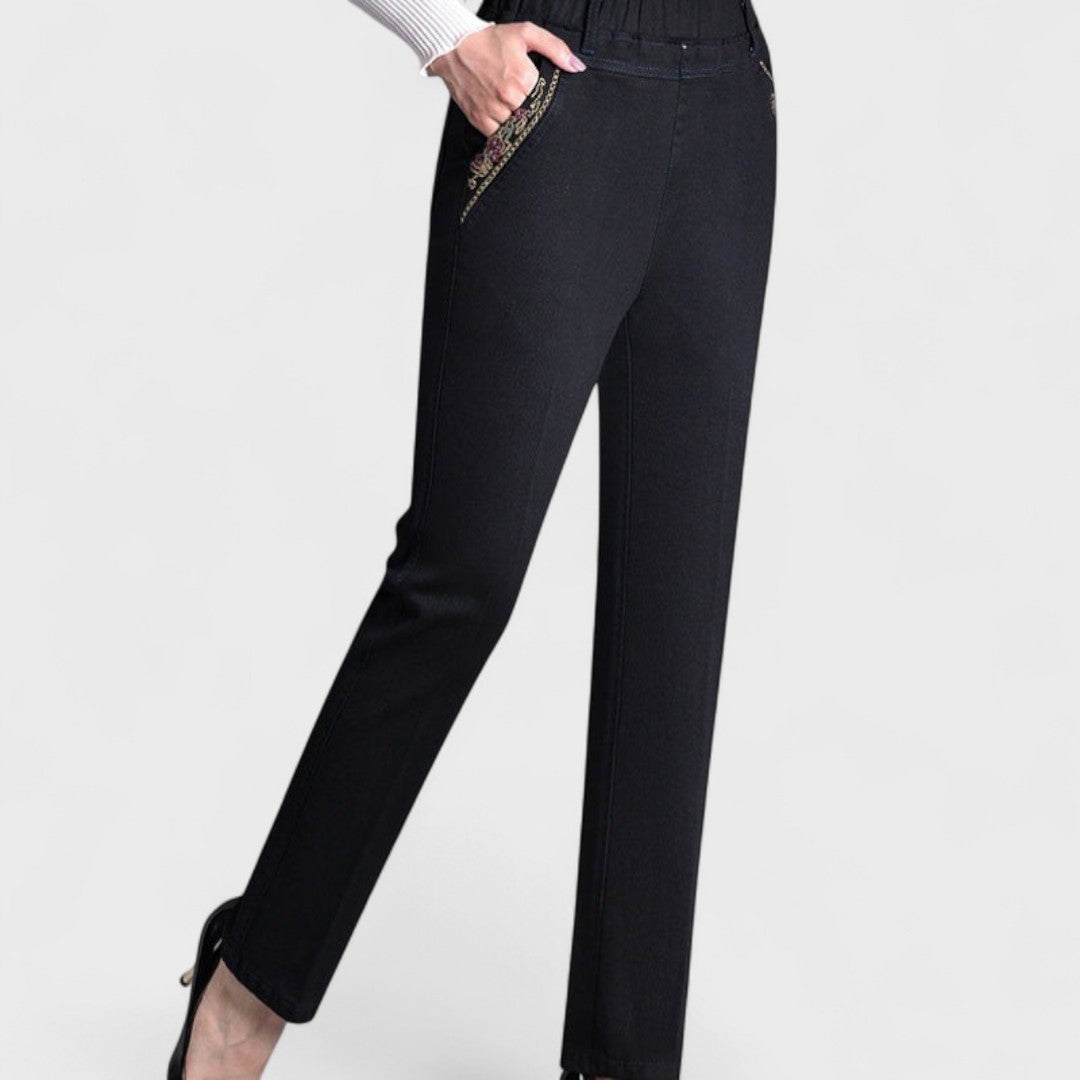 Ava – Women's Jeans with Side Pockets and Elastic Waist